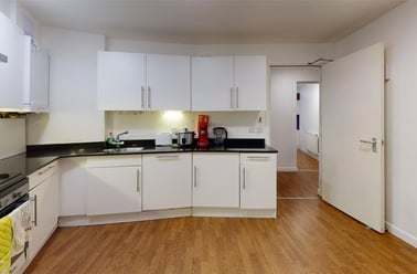 Pipe Lane, City Centre, Bristol - Image 2