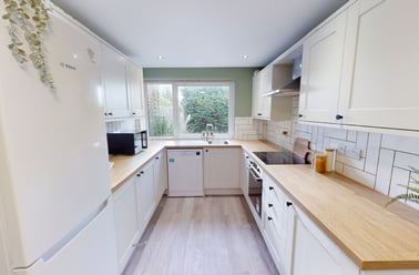 Lebanon Close, Mount Pleasant , Exeter - Image 2