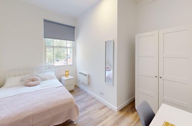 Cromwell Road, Cotham, Bristol - Image 3