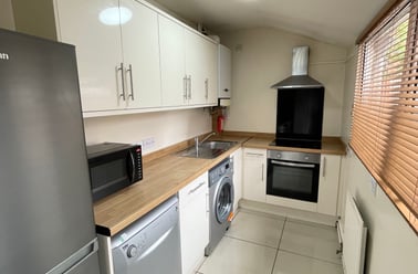 Carholme Road, West End, Lincoln - Image 2