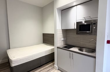 Sadler Gate, City Centre, Derby - Image 2