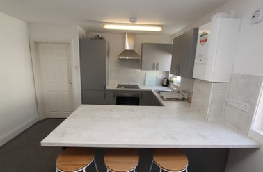 Hill Park Crescent, Greenbank, Plymouth - Image 2
