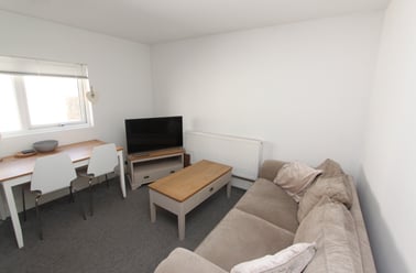 Hill Park Crescent, Greenbank, Plymouth - Image 3