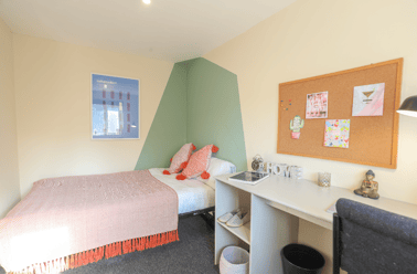 Colbourne Avenue, Moulsecoomb, Brighton - Image 2