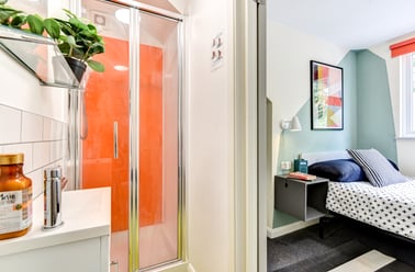 Heath Hill Avenue, Bevendean, Brighton - Image 3