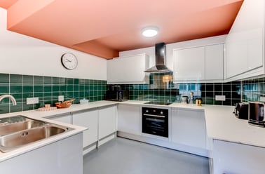 Hogarth Walk, Lockleaze, Bristol - Image 3