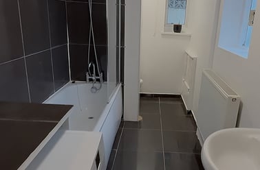 Avenue Road, City Centre, Kingston - Image 3