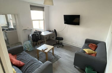 Douglas Road, Radford, Nottingham - Image 2