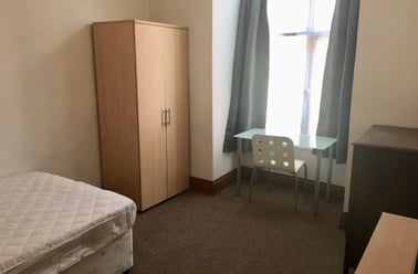 Deyne Avenue, Rusholme, Manchester - Image 3