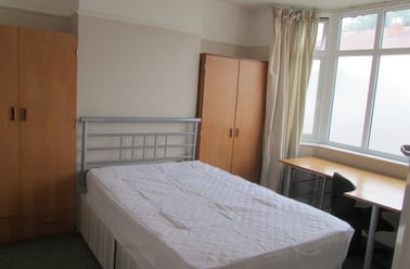 Dovercourt Road, Horfield, Bristol - Image 2