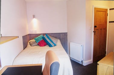 Queen Street, Upper Eastville, Bristol - Image 3