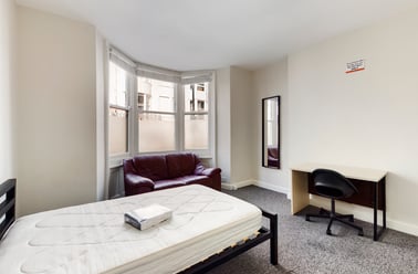 Broad Street, Hove, Brighton - Image 2