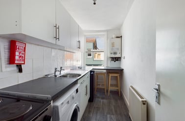 Broad Street, Hove, Brighton - Image 2