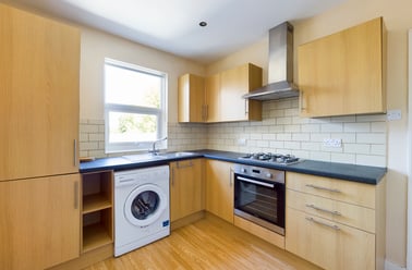 Bear Road, Elm Grove, Brighton - Image 3