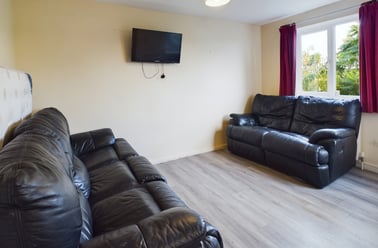 Thompson Road, Bevendean, Brighton - Image 2