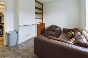 Colbourne Avenue, Moulsecoomb, Brighton - Image 3