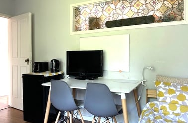 Burdon Lane, Sutton, London - Image 3