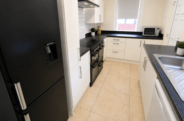 Winston Gardens, Headingley, Leeds - Image 2