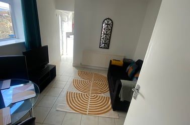 Malvern Terrace, Brynmill, Swansea - Image 2