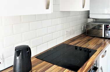 Oaklea Passage, City centre, Kingston - Image 3