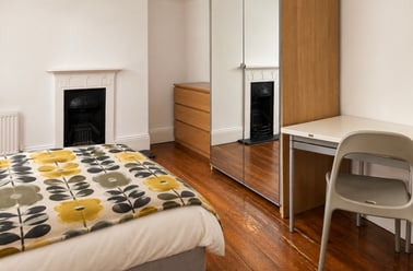 Bevendean crescent, Bevendean, Brighton - Image 2