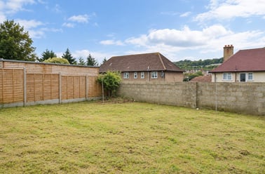 Hillside, Moulsecoomb, Brighton - Image 3