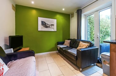 Chatham road, Stanmore, Winchester - Image 2