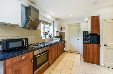 Chatham road, Stanmore, Winchester - Image 3