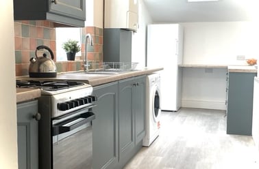 Alan Road - A, Withington, Manchester - Image 2