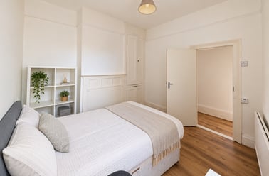 Fawcett Road, Southsea, Portsmouth - Image 3