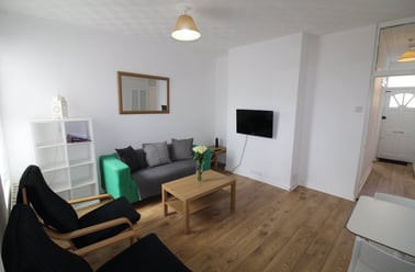 Wyndcliffe Road, Southsea, Portsmouth - Image 2