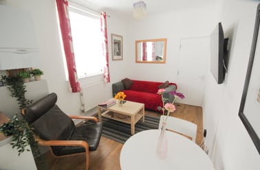 Jessie Road, Near university, Portsmouth - Image 3