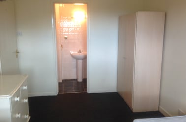 Smithson Close, City Centre, Poole - Image 3