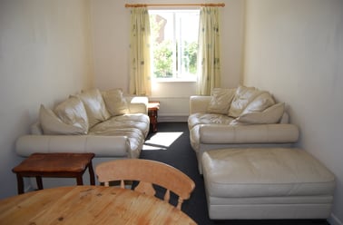 Smithson Close, City Centre, Poole - Image 2