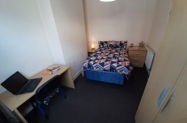 Camden street, Near university, Middlesbrough - Image 3