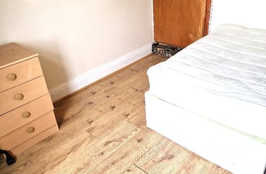 Wellington Road, Fallowfield, Manchester - Image 3