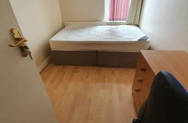 Moseley Road, Fallowfield, Manchester - Image 3