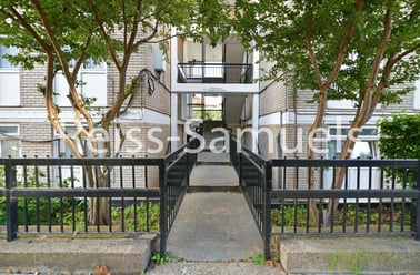 Glengarnock Avenue, Isle of Dogs, London - Image 3