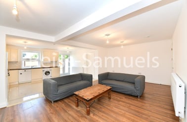 Lockesfield Place, Isle of Dogs, London - Image 2