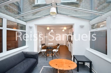 Ferry Street, Isle of Dogs, London - Image 3