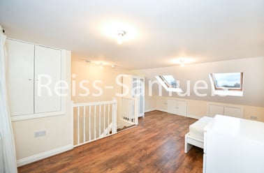 Ambassador Square, Isle of Dogs, London - Image 3