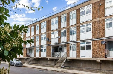 Lorrimore Square, Kennington, London - Image 2