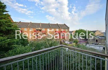 Westferry Road, Isle of Dogs, London - Image 3