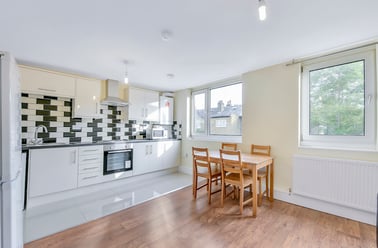 Kipling Estate, London Bridge, London - Image 2