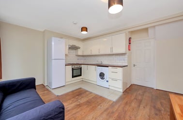 Cooks Road, Kennington, London - Image 2