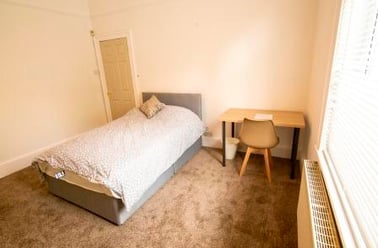 East Cliff Road, City Centre, Preston - Image 3