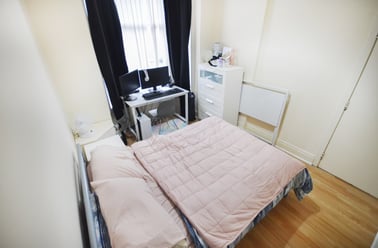 Blandford Road, Charlestown, Salford - Image 2