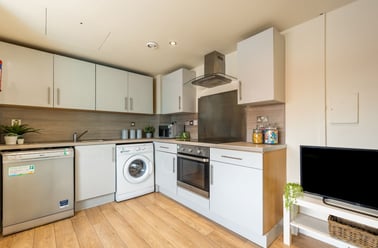 Regent Terrace, Devonshire Green, Sheffield - Image 2