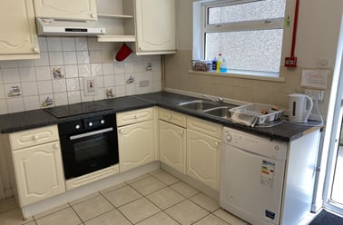 Bryn Y Mor Crescent, Brynmill, Swansea - Image 2