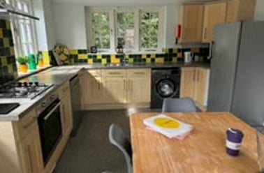 Beech Avenue, Near university, Exeter - Image 2